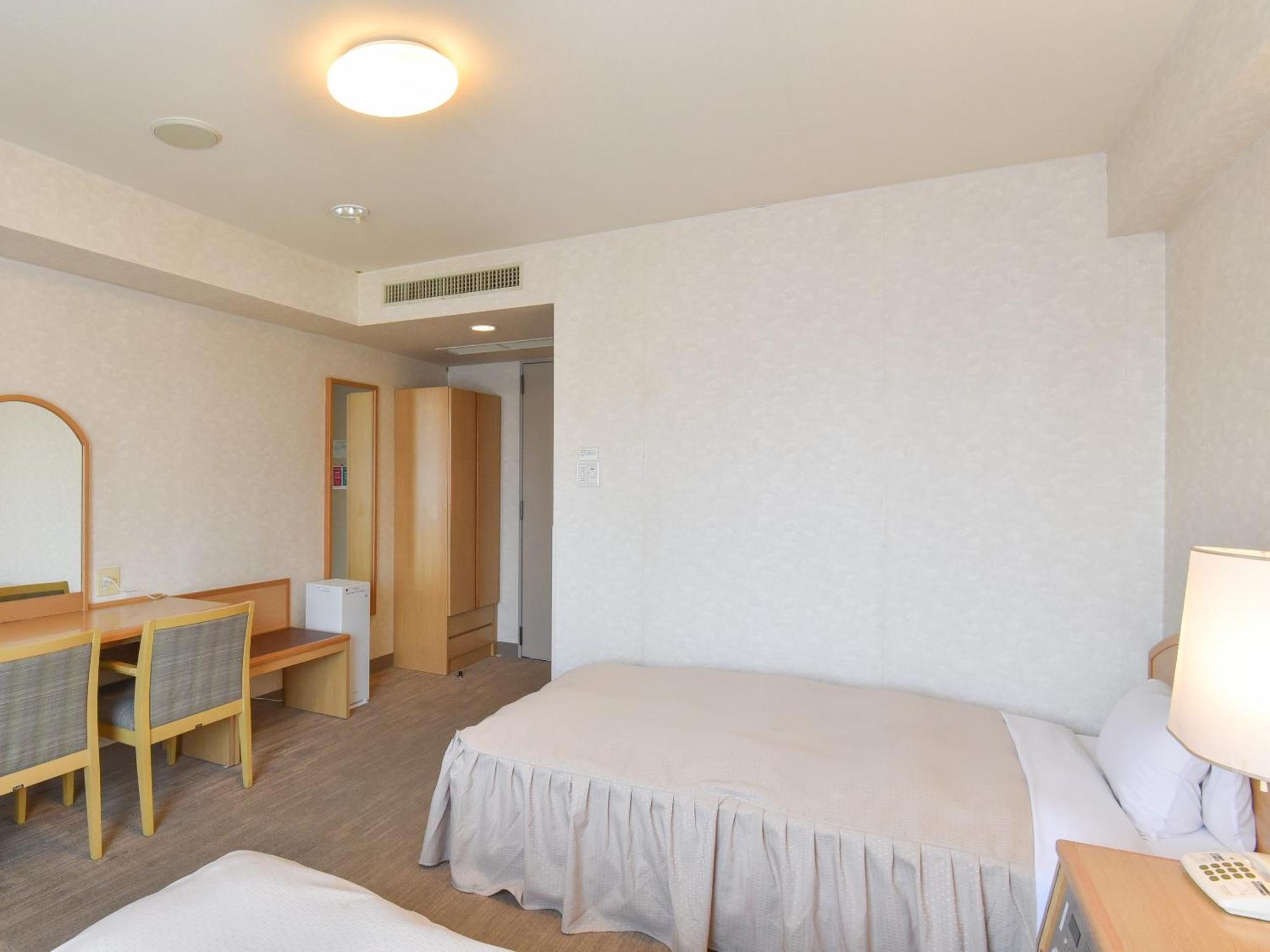 Yokkaichi City Hotel Annex Екстер'єр фото